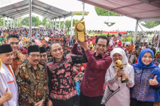 Kolaborasi Menjaga Lingkungan...