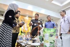 Kembangkan Bisnis UMKM,...