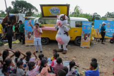 Gandeng Warteg Gratis,...