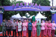 Kapolda Jatim Apresiasi...