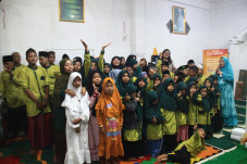 Berbagi Kebahagiaan...