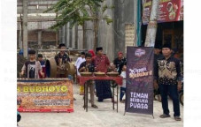 Hiburan Musik Tradisional...