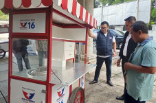 Dapat Bantuan Gerobak...