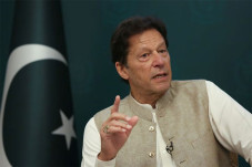 Imran Khan Serukan Aksi...