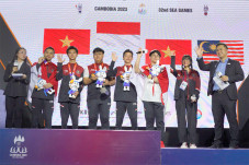 Dua SEA Games Beruntun,...