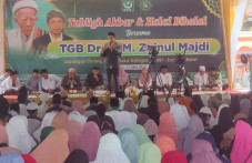 TGB Zainul Majdi Ijazahkan...