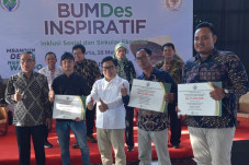 Desa Kian Dinamis, Gus...