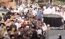 TGB Zainul Majdi Datang,...