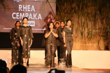 Usaha Busana Tenun Endek...
