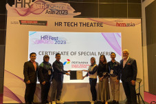 Raih HR Tech Festival...