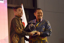 Stafsus Milenial Presiden...