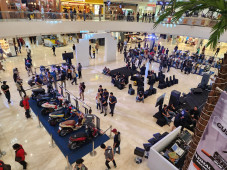 Tampilkan Beragam Modifikasi,...