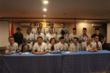18 Pengurus PGRI Provinsi...