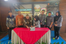PHI Group dengan Perhutani...
