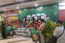 Salurkan CSR di Karawang,...