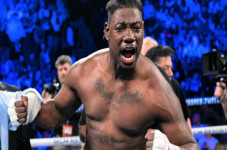 Kekayaan Charles Martin...