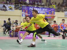 Tim Bulu Tangkis Beregu...