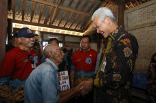 Ganjar Sukses Turunkan...