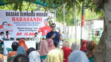 Gelar Bazar Sembako...