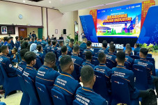 Strategi Perusahaan...