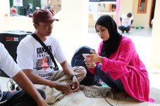 Bijak Manfaatkan Media...