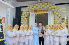 Tantry Kintan Wiradiredja...