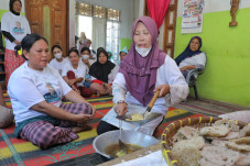 Nelayan Ganjar Adakan...