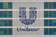 Unilever Raup Laba Rp1,4...