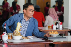 Raih Sertifikat Halal,...