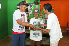 Ganjar Creasi Latih...