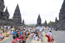 Ditjen Bimas Hindu Kemenag...