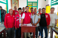 Di Ende, Kaesang Kunjungi...