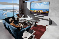 TV OLED Terbaru Penuhi...