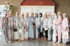 HijabChic Gandeng Tiqasya...