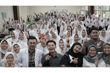 Glow to School Gaungkan...