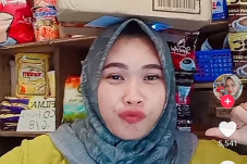 Laris Manis, Intip Cara...