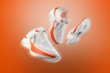 Solar, Supershoes Pertama...