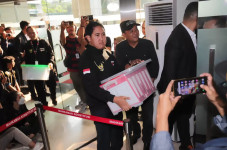 Sejumlah Orang Konvoi...