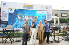 Artis Cinta Laura Ditunjuk...