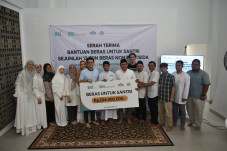 BSI Salurkan Bantuan...