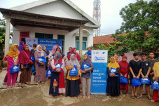 Berbagi Kebahagiaan...