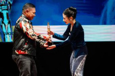 Prilly Latuconsina Sukses...