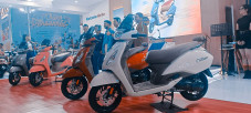 TVS Tambah 4 Warna Baru...