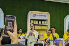 Datang ke Jakarta Fair,...