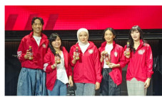 Jadi Juri Kompetisi...