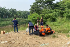 9 Anggota Polres Bekasi...