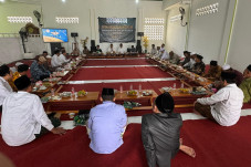 Ratusan Kiai Berkumpul...