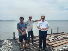 Bupati Kotabaru Respons...