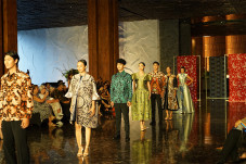 Hari Batik Nasional...