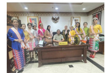 Bersinar di Jakarta...